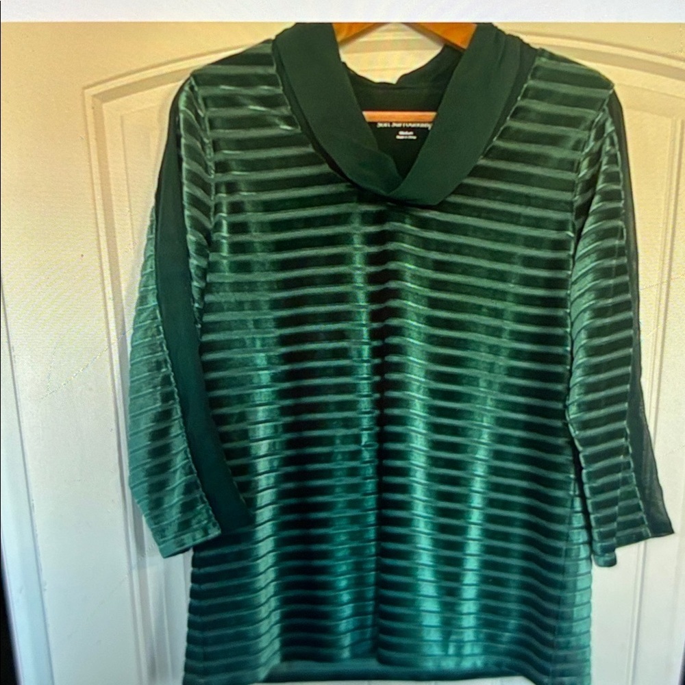 Soft Surroundings Met  elves Tunic Top Medium